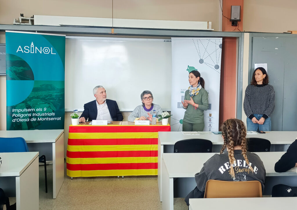 ASINOL participa en una jornada informativa per als alumnes del Grau Superior d’Administració i Finances de l’INS Blanxart